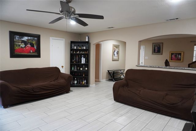 2809 Linden Lea, Irving, TX 75061