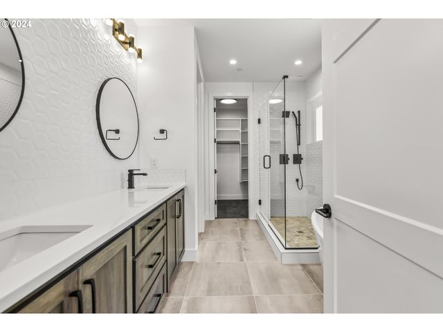 17015 Ne 82ND St, Vancouver, WA 98682