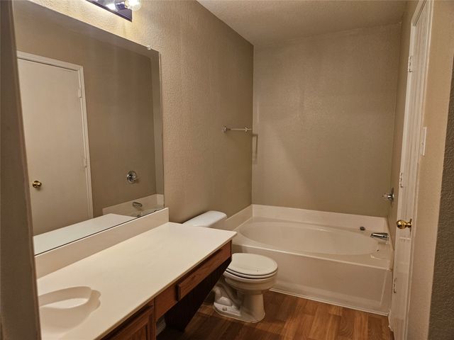 701 Sunflower Lane, Cedar Hill, TX 75104