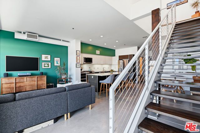 11500 Tennessee Avenue 324, Los Angeles, CA 90064