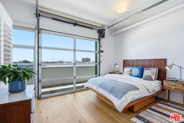 11500 Tennessee Avenue 324, Los Angeles, CA 90064