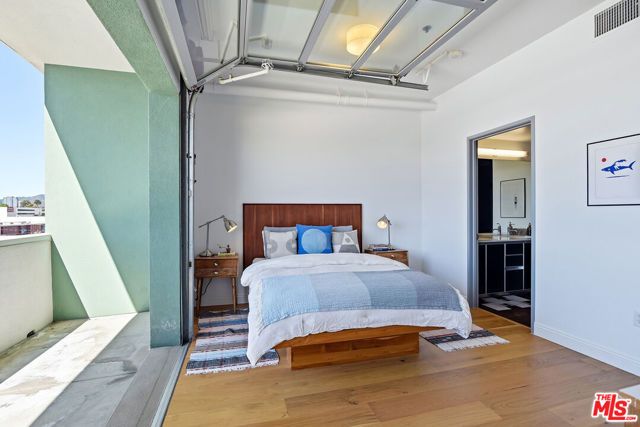 11500 Tennessee Avenue 324, Los Angeles, CA 90064