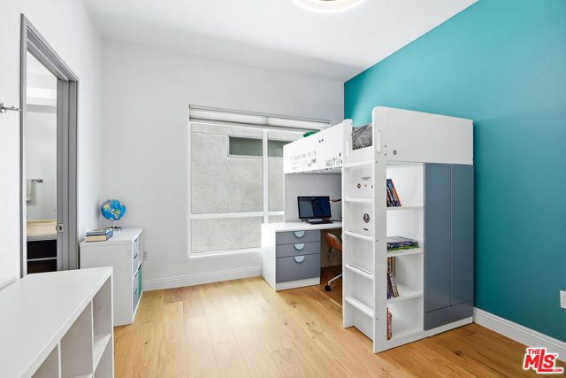 11500 Tennessee Avenue 324, Los Angeles, CA 90064