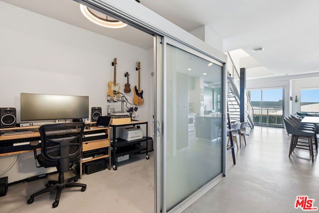 11500 Tennessee Avenue 324, Los Angeles, CA 90064