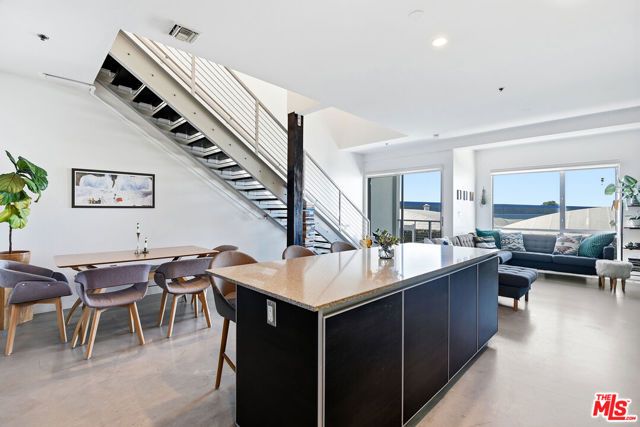 11500 Tennessee Avenue 324, Los Angeles, CA 90064