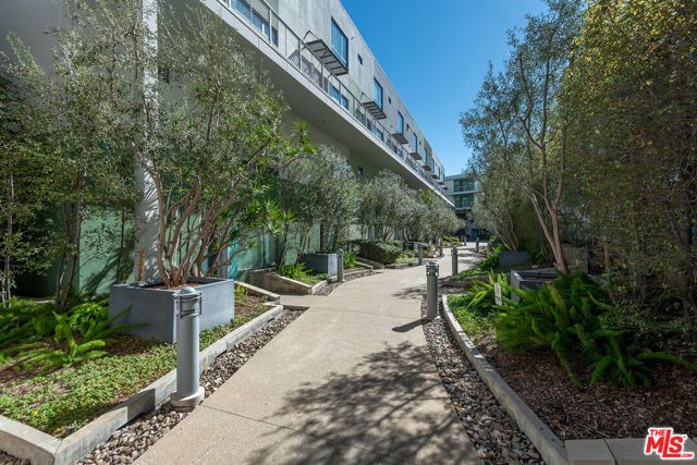 11500 Tennessee Avenue 324, Los Angeles, CA 90064