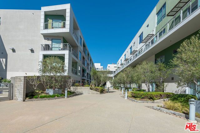 11500 Tennessee Avenue 324, Los Angeles, CA 90064