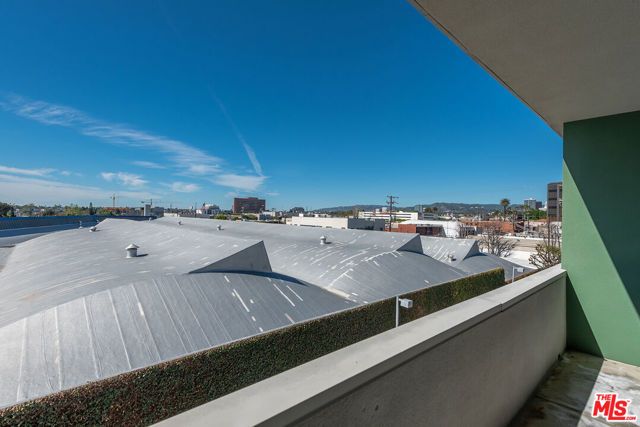 11500 Tennessee Avenue 324, Los Angeles, CA 90064
