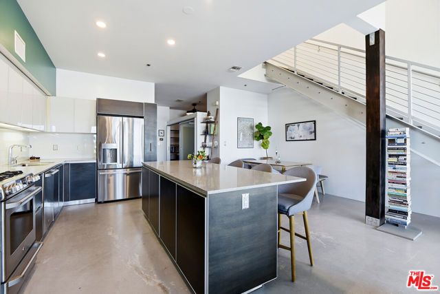 11500 Tennessee Avenue 324, Los Angeles, CA 90064