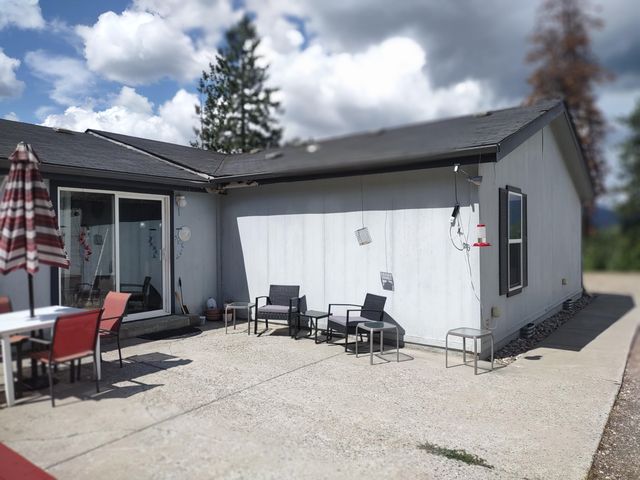 5105 Rose Hill Rd, Springdale, WA 99173