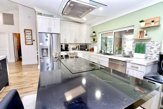 7801 NW 85TH Avenue, Tamarac, FL 33321