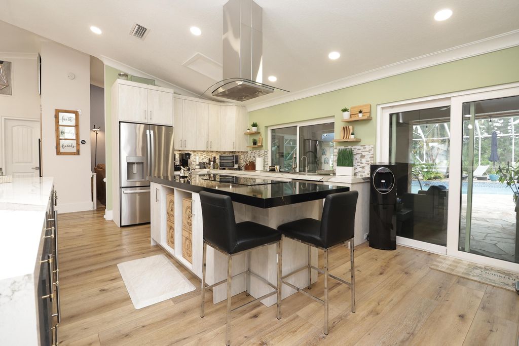 7801 NW 85TH Avenue, Tamarac, FL 33321