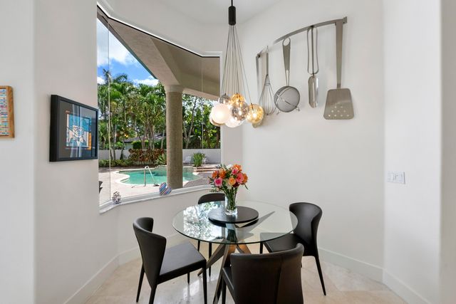 6015 Pinewood Avenue, Parkland, FL 33067