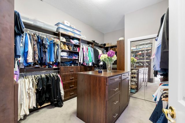 6015 Pinewood Avenue, Parkland, FL 33067