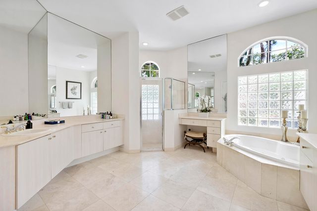 6015 Pinewood Avenue, Parkland, FL 33067