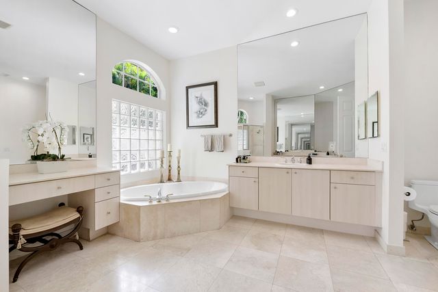 6015 Pinewood Avenue, Parkland, FL 33067