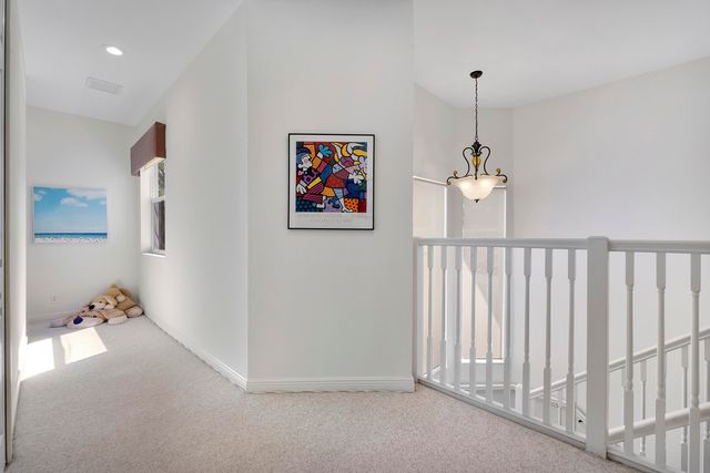 6015 Pinewood Avenue, Parkland, FL 33067