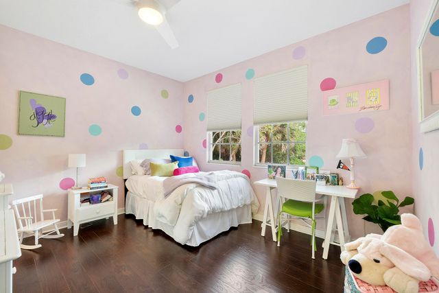 6015 Pinewood Avenue, Parkland, FL 33067