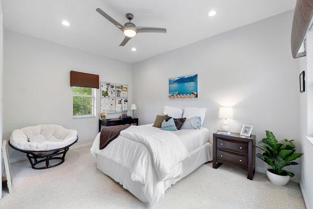 6015 Pinewood Avenue, Parkland, FL 33067