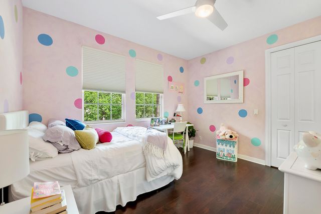 6015 Pinewood Avenue, Parkland, FL 33067