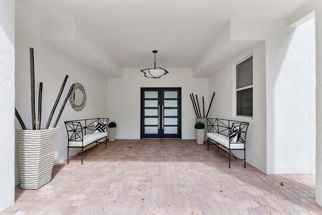 6015 Pinewood Avenue, Parkland, FL 33067