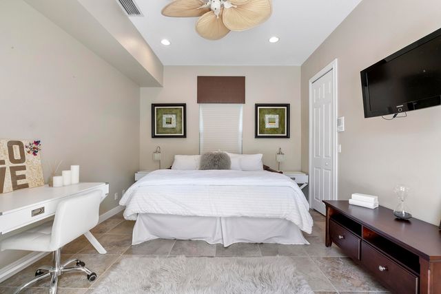 6015 Pinewood Avenue, Parkland, FL 33067