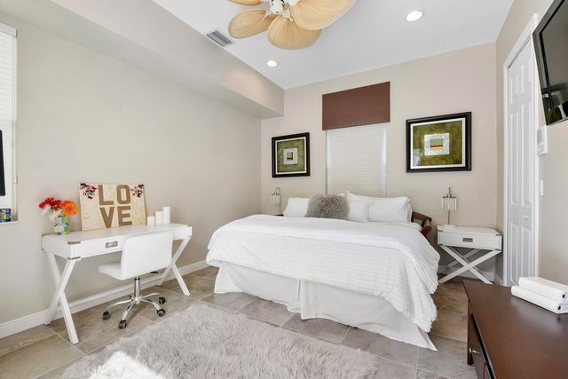 6015 Pinewood Avenue, Parkland, FL 33067