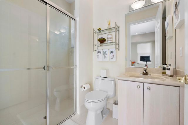 6015 Pinewood Avenue, Parkland, FL 33067