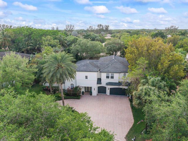 6015 Pinewood Avenue, Parkland, FL 33067