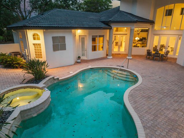 6015 Pinewood Avenue, Parkland, FL 33067