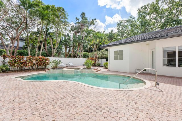 6015 Pinewood Avenue, Parkland, FL 33067