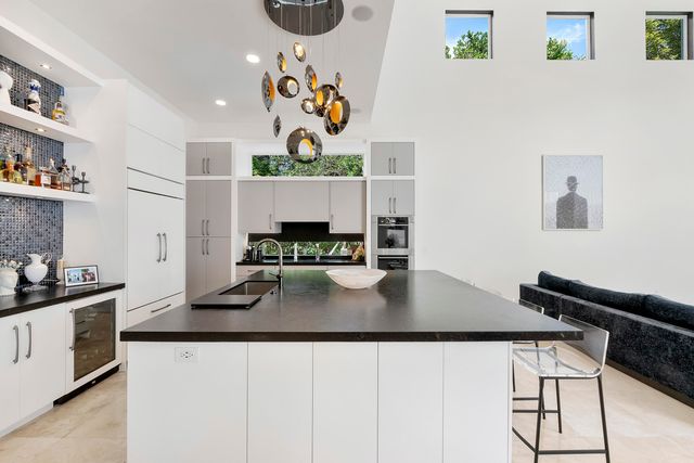 6015 Pinewood Avenue, Parkland, FL 33067