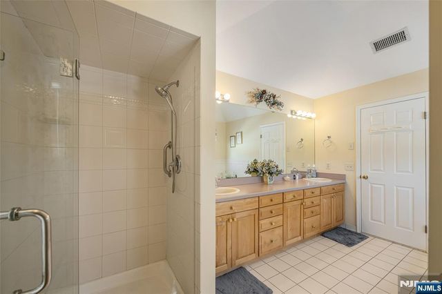 12 Catherine Terrace, Park Ridge, NJ 07656