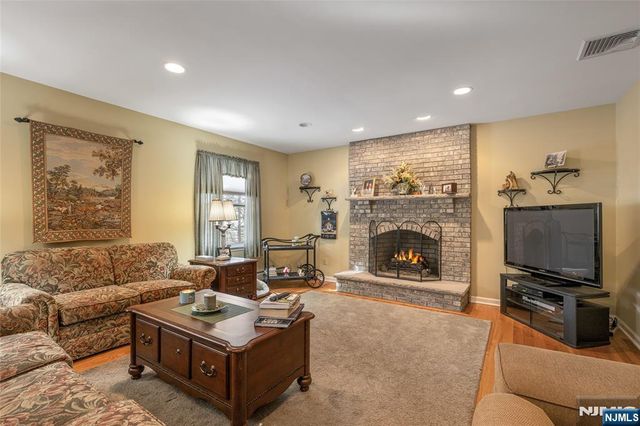 12 Catherine Terrace, Park Ridge, NJ 07656