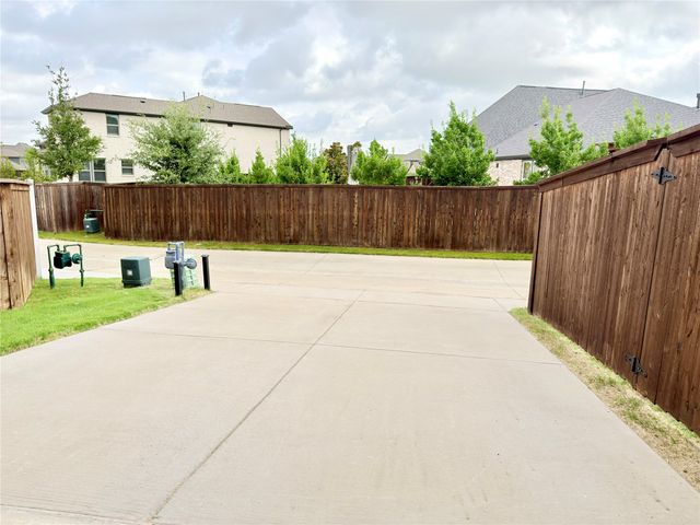 12464 Lost Valley Drive, Frisco, TX 75035