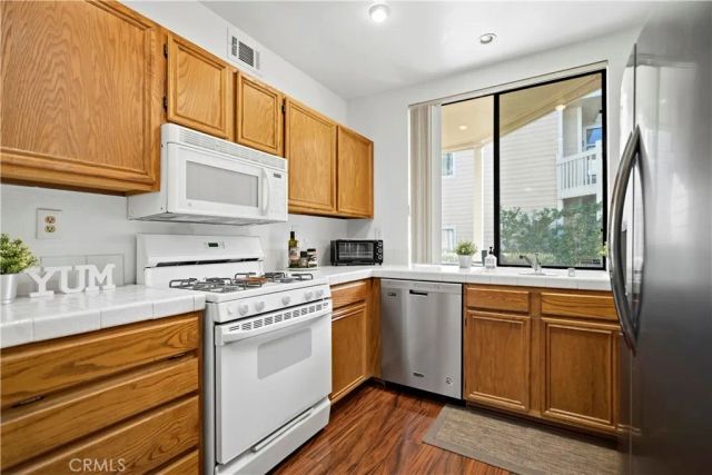 4900 N Grand Avenue 215, Covina, CA 91724