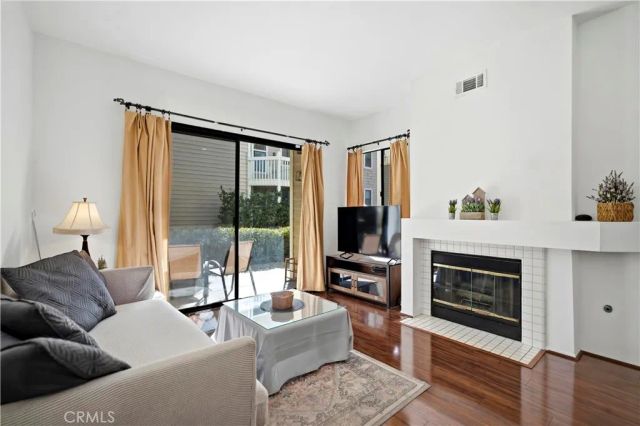 4900 N Grand Avenue 215, Covina, CA 91724