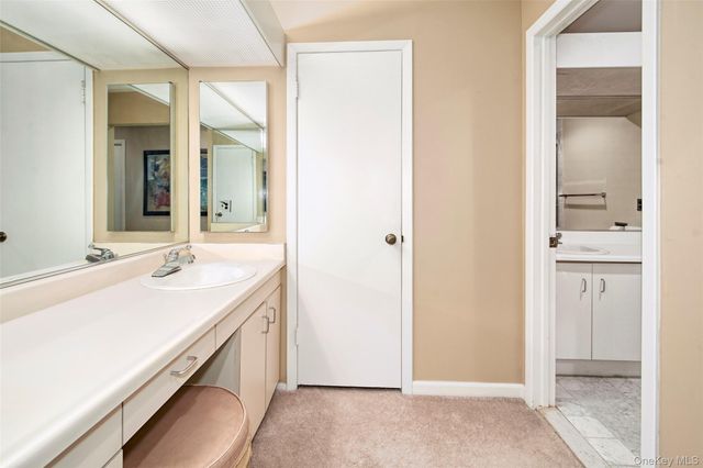 21 Waters Edge 21, Rye, NY 10580