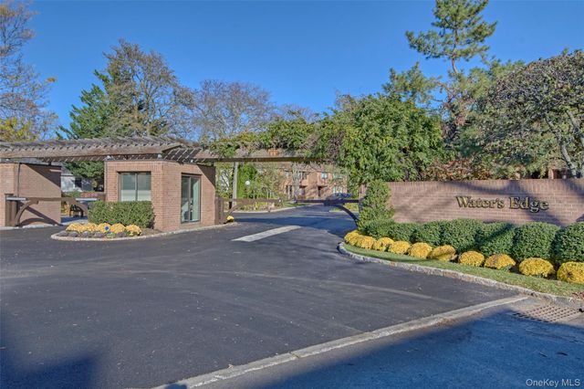 21 Waters Edge 21, Rye, NY 10580