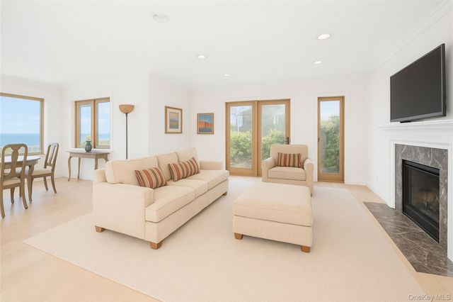 21 Waters Edge 21, Rye, NY 10580