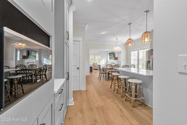 313 Barnes Street, Emerald Isle, NC 28594