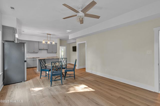 313 Barnes Street, Emerald Isle, NC 28594