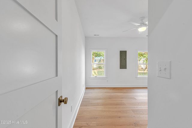 313 Barnes Street, Emerald Isle, NC 28594