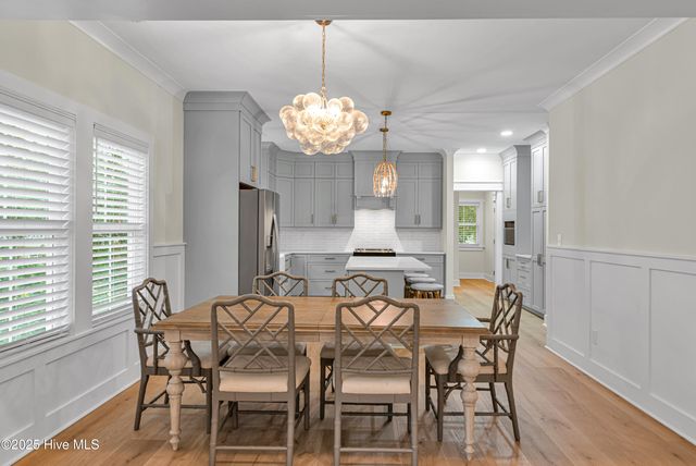 313 Barnes Street, Emerald Isle, NC 28594