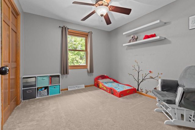 1433 W ROSELAWN DRIVE, Appleton, WI 54914