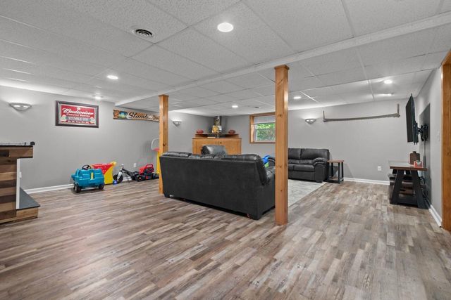 1433 W ROSELAWN DRIVE, Appleton, WI 54914