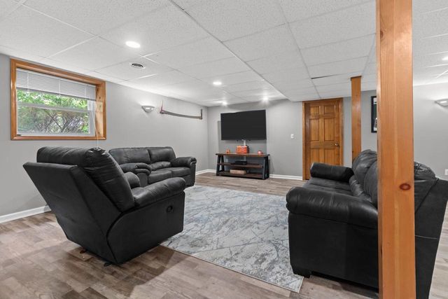 1433 W ROSELAWN DRIVE, Appleton, WI 54914