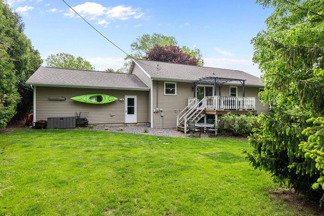 1433 W ROSELAWN DRIVE, Appleton, WI 54914