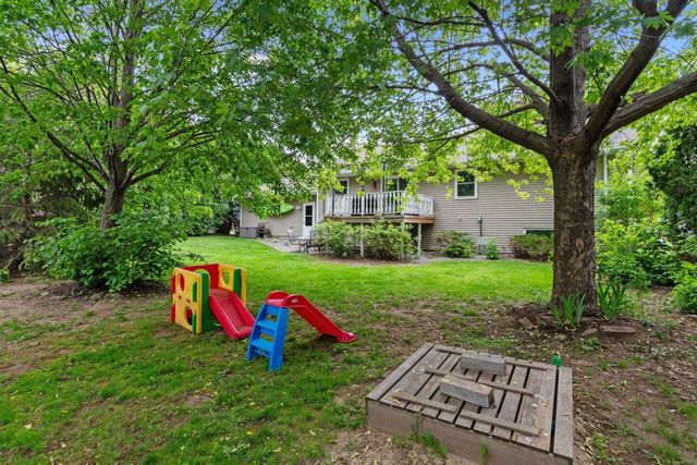 1433 W ROSELAWN DRIVE, Appleton, WI 54914