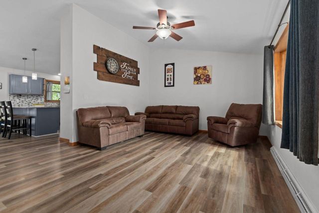 1433 W ROSELAWN DRIVE, Appleton, WI 54914